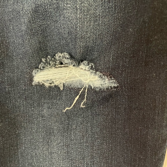 💥WHBM Skinny jeans. Size 2R💥 - Picture 6 of 7